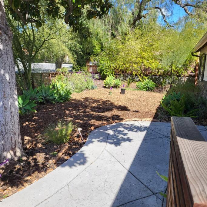 Bouganvilla 4-Bedroom, 2-Baths, Single Family House Thousand Oaks Exteriér fotografie
